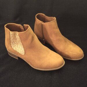 Cat & Jack brown booties